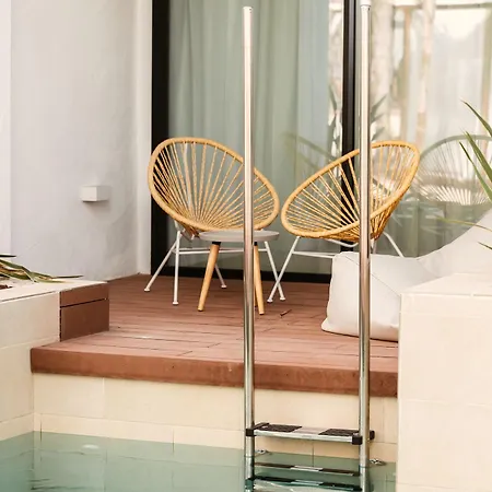 Del Sol Apartment *
